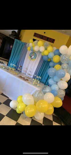Back drop with balloon garland!!!