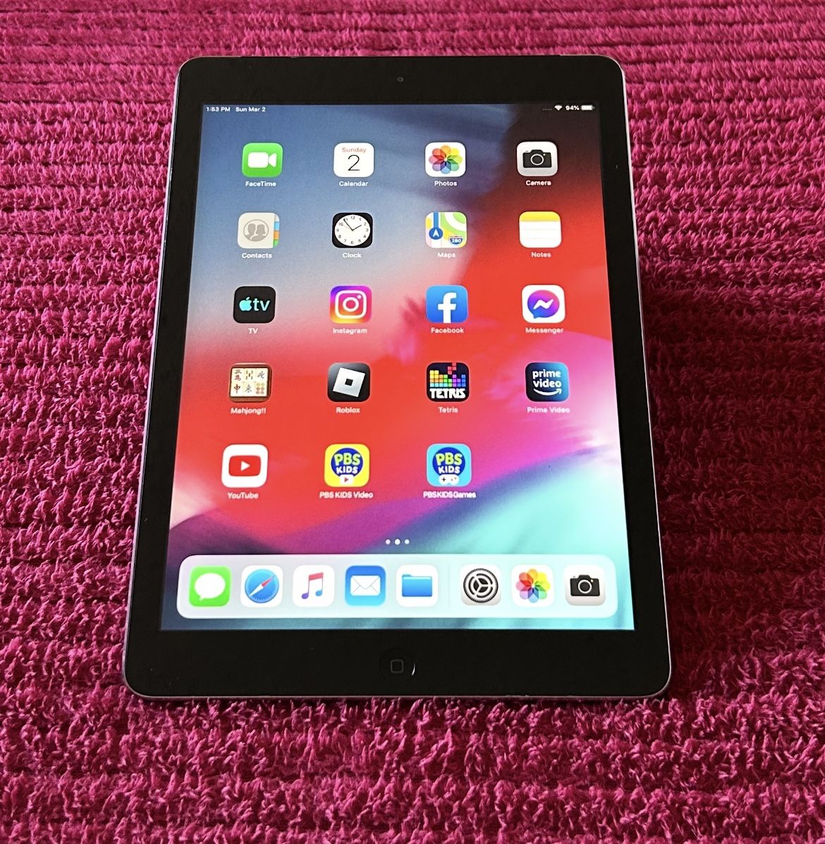 Apple iPad Air 32GB in excellent condition. $60