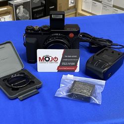 Leica D Lux 8 W/ Accessories 