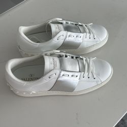 Valentino Sneakers New 38.5