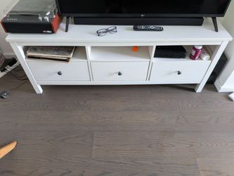 Modern White TV Stand / Media Console w/ 3 Drawers
