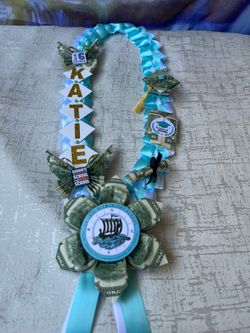 Graduation leis