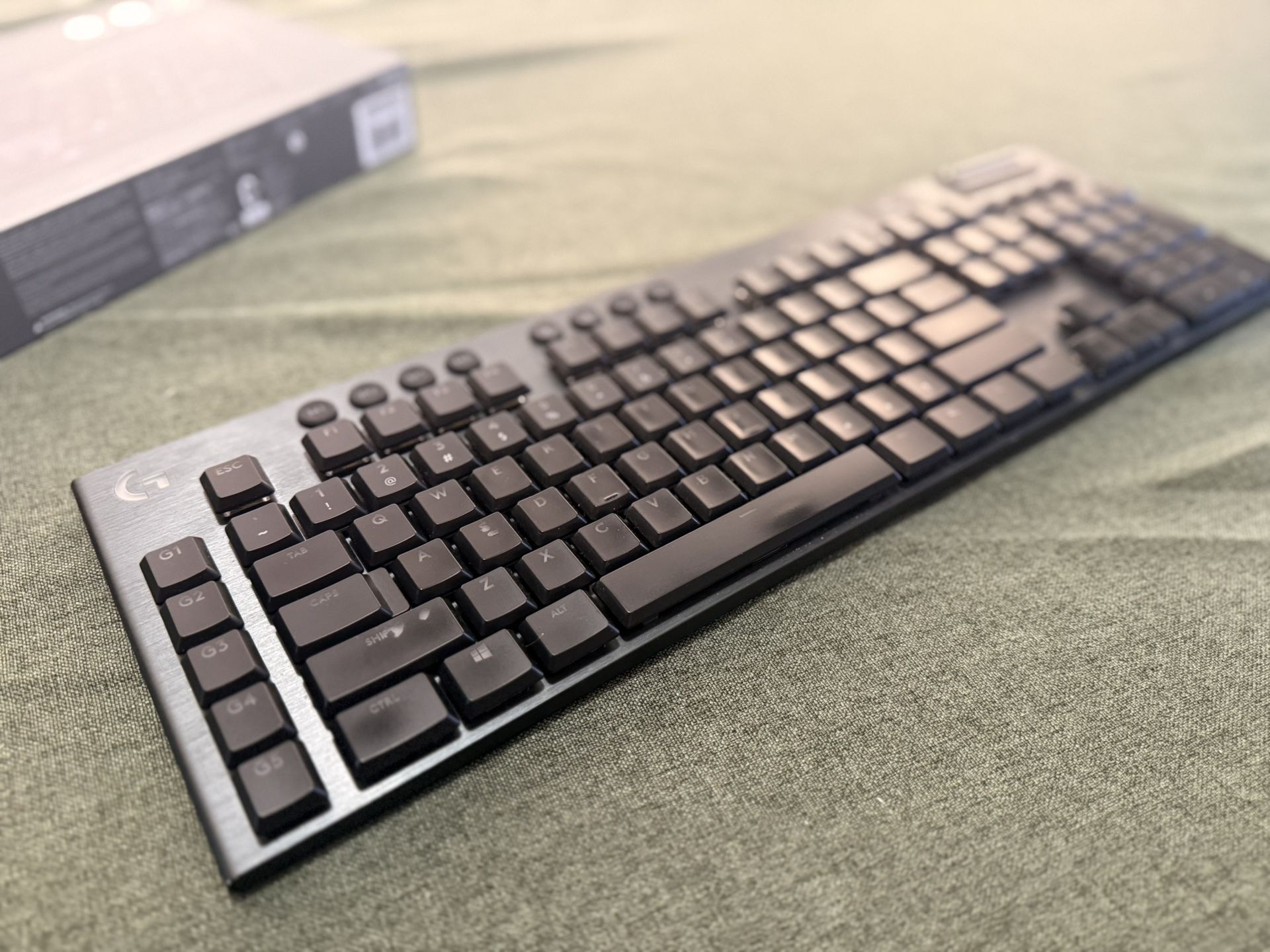 Logitech G915 Wireless RGB Mechanical Keyboard 