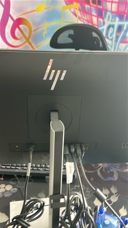 HP Dual Monitors-Excellent Condition