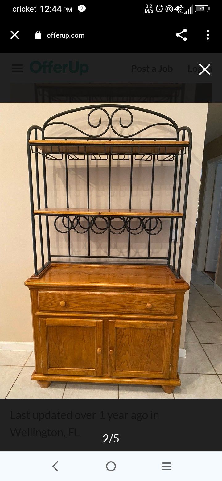 kitchen set with matching wine/bakers rack