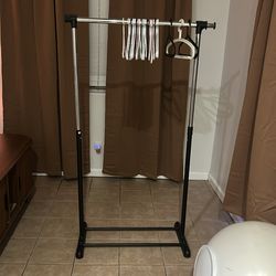 Clothes rack new