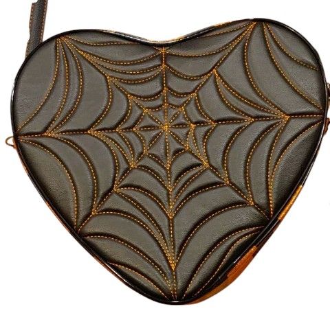 Love pain And Stitches Heart Bag 