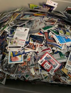 Container filled with sports cards SEND OFFERS