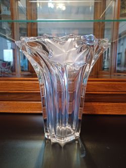 Mikasa Parisian Ivy Crystal Vase