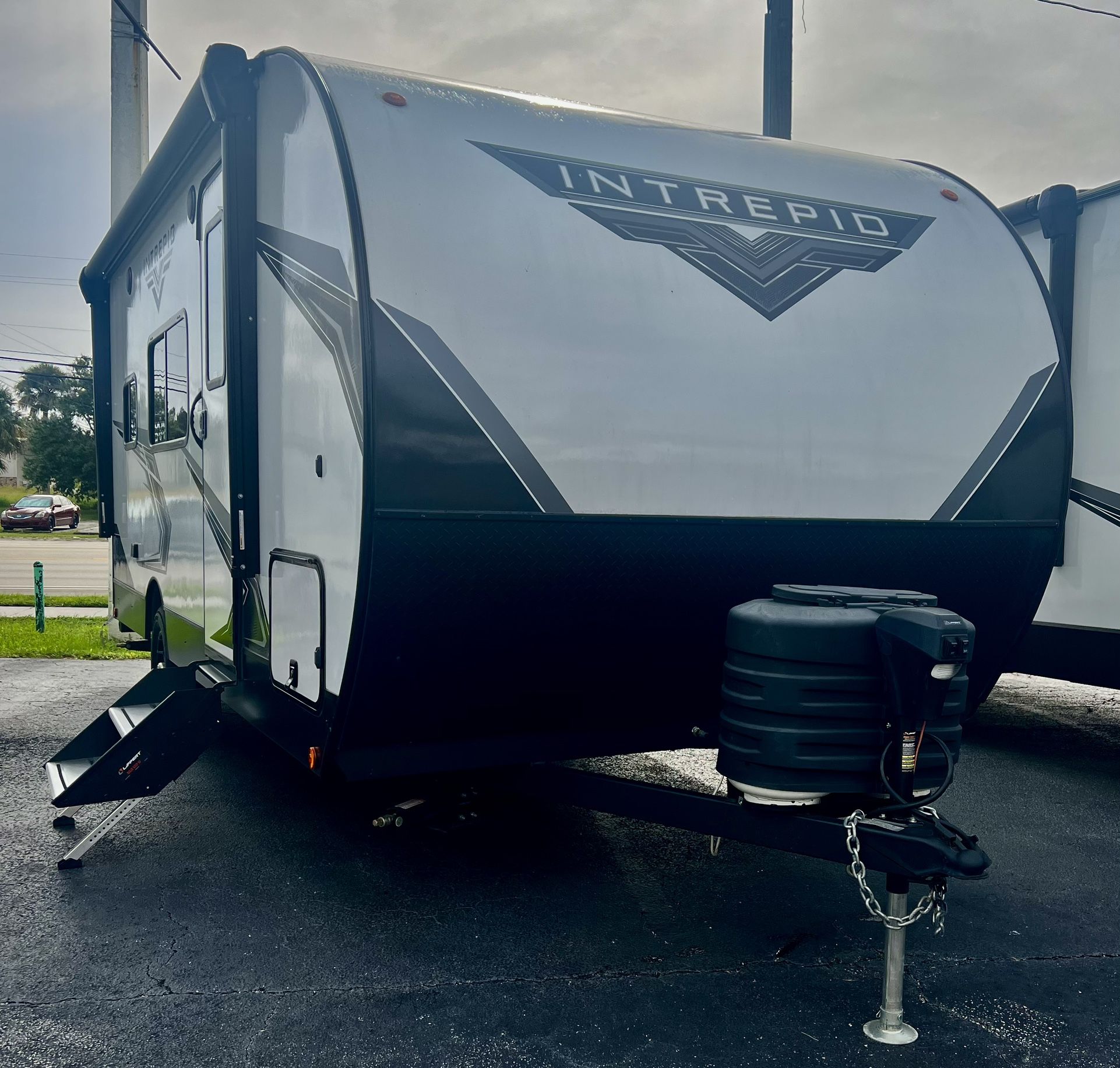2024 Intrepid 185RKI