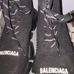 balenciaga speed runners 2.0 laced up