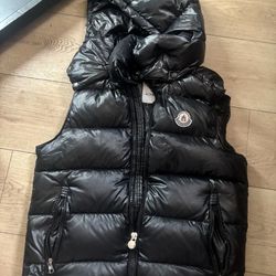 Montclair Non Sleave Puffer Jacket