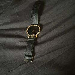 Gold/black Watch