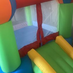 Bounce house with blower