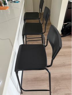 Set of 3 STIG Bar Stools with Backrest