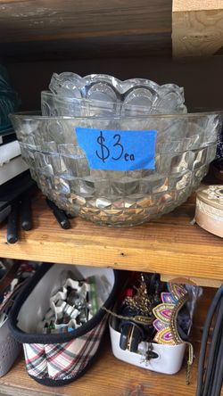 Glass baking dishes