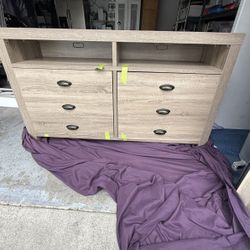 Console Table/TV Stand 