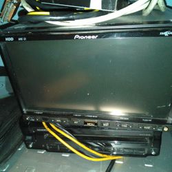 Pioneer Avic Z1 With Navigation Box