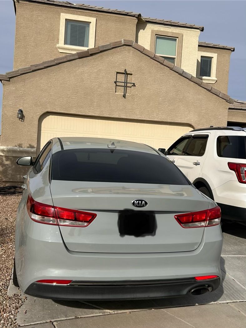 2016 KIA Optima