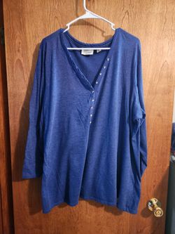Avenue Plus Sized Women's shirt