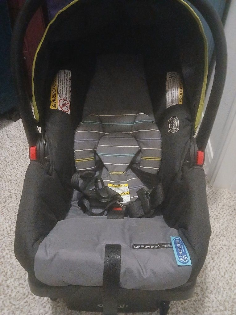Graco Infant Car Seat