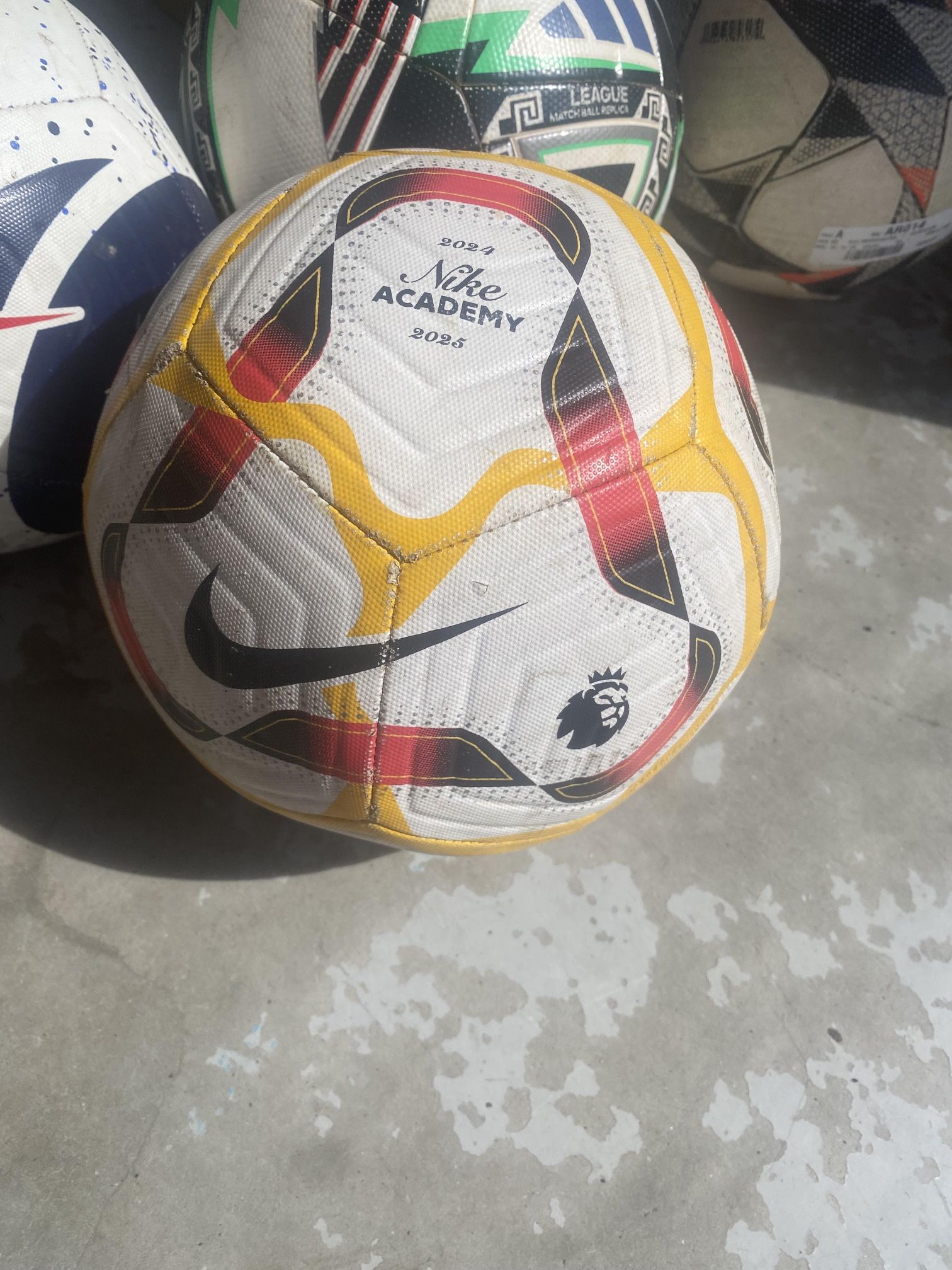 Nike Premier League Academy Ball FZ2976-102 / SIZE- 5