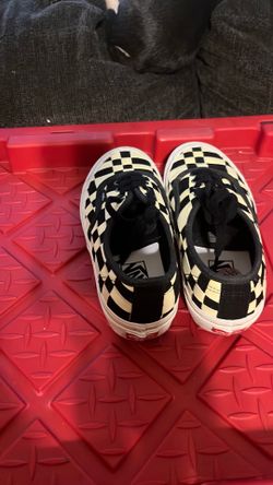 5 1/2 vans
