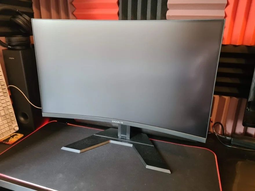 GIGABYTE M32UC 32in Curve