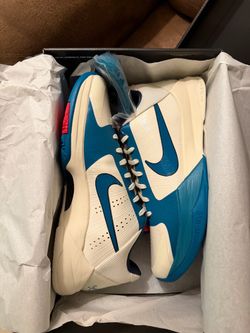 Nike Kobe 5 Caitlin Clark Coconut Milk Spruce Size 9
