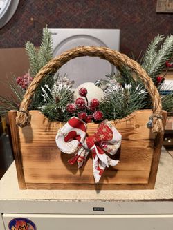 Wooden Christmas Purse Centerpiece 