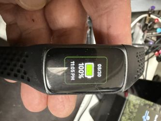 Fitbit Charge 5 Advanced Fitness+ Health Tracker