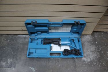 Makita JR3000V Corded Electric Reciprocating Saw With Case