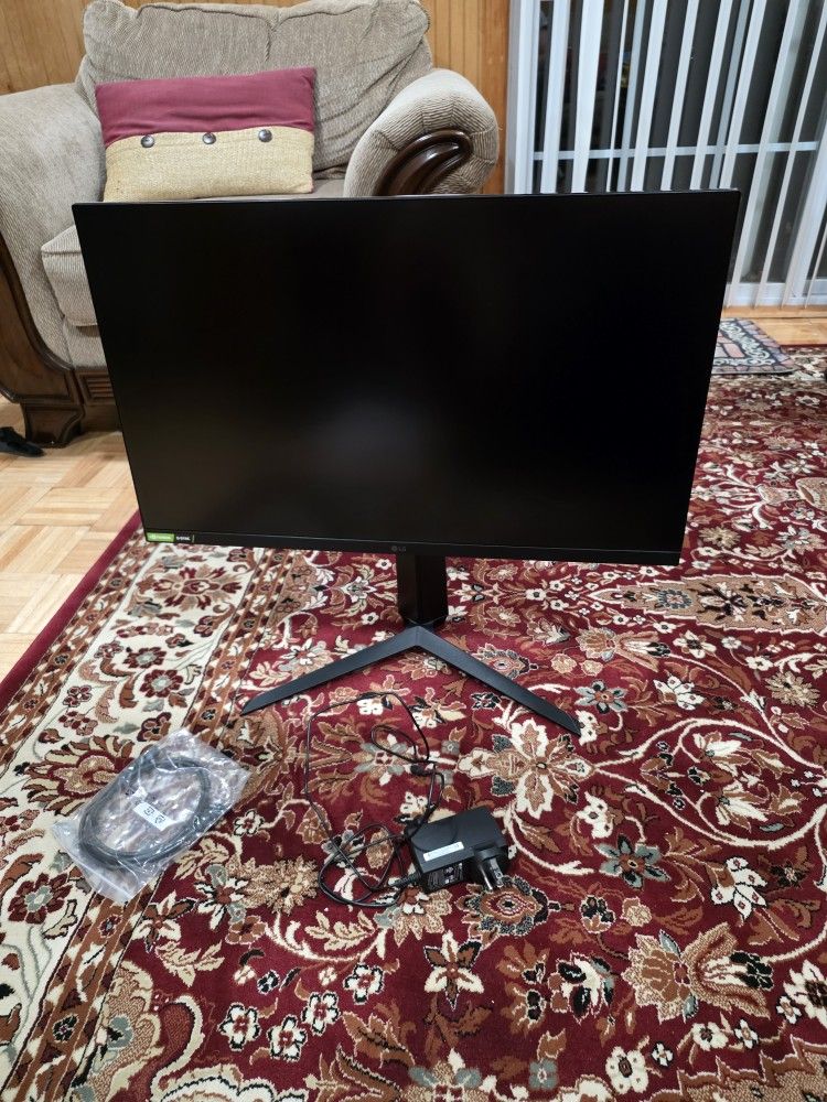 LG - UltraGear 27" Nano IPS QHD 1-ms G-SYNC Compatible Monitor with HDR Black