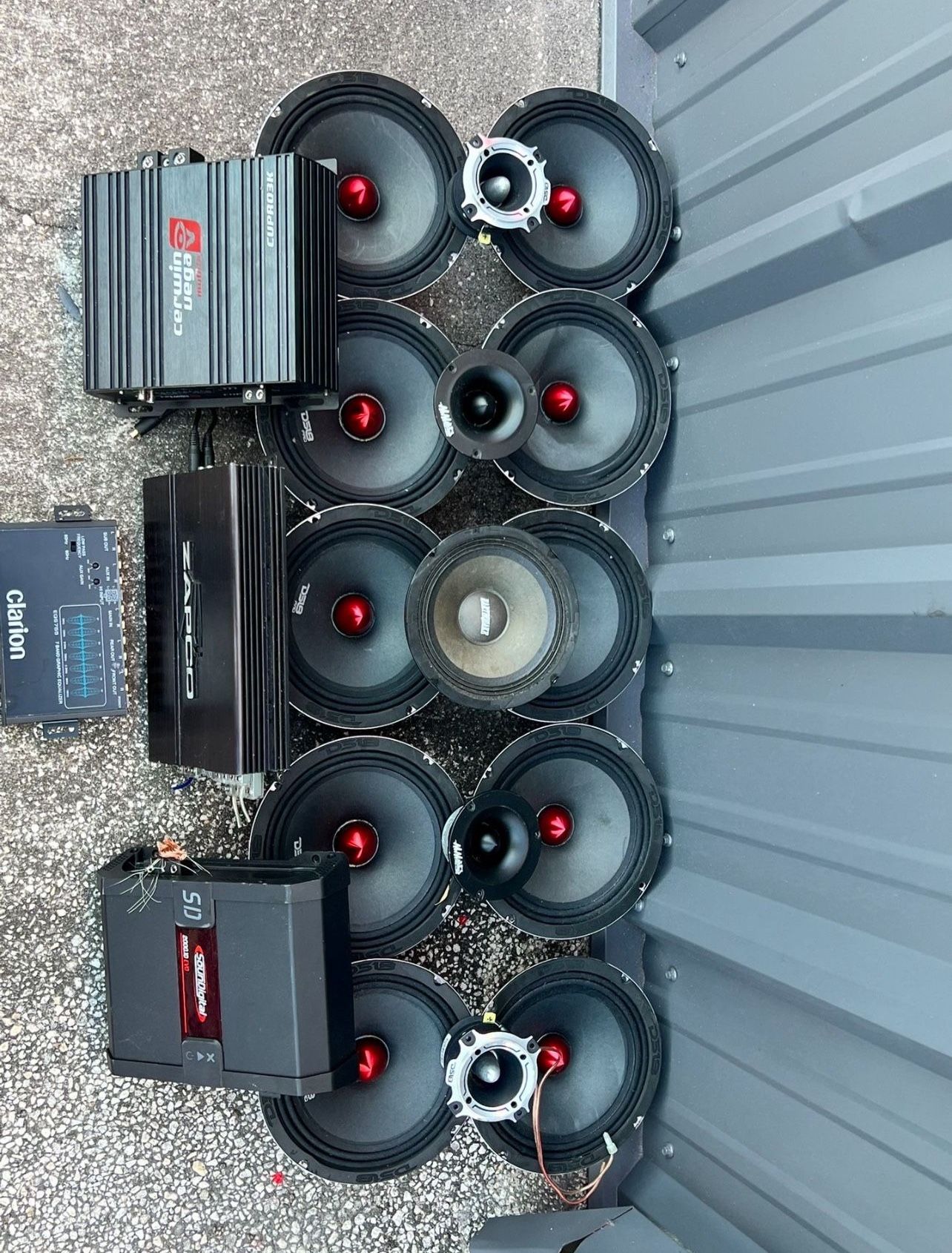 LOTS OF MUSIC 