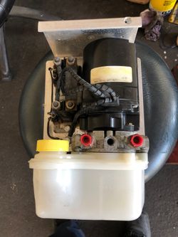 Tilt and trim motor Assembly