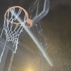 Basketball Hoop With Replacement Rim
