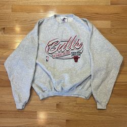 Vintage Chicago Bulls Logo Athletic Embroidered Crewneck Sweatshirt Men’s Size L  