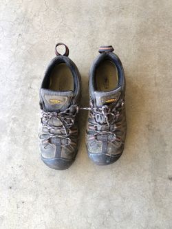 Keen steel toe work shoes