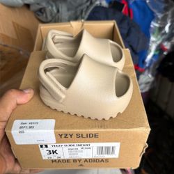 Yzy slides 
