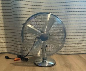 BEYOND BREEZE All Metal Retro Oscillating Table Fan