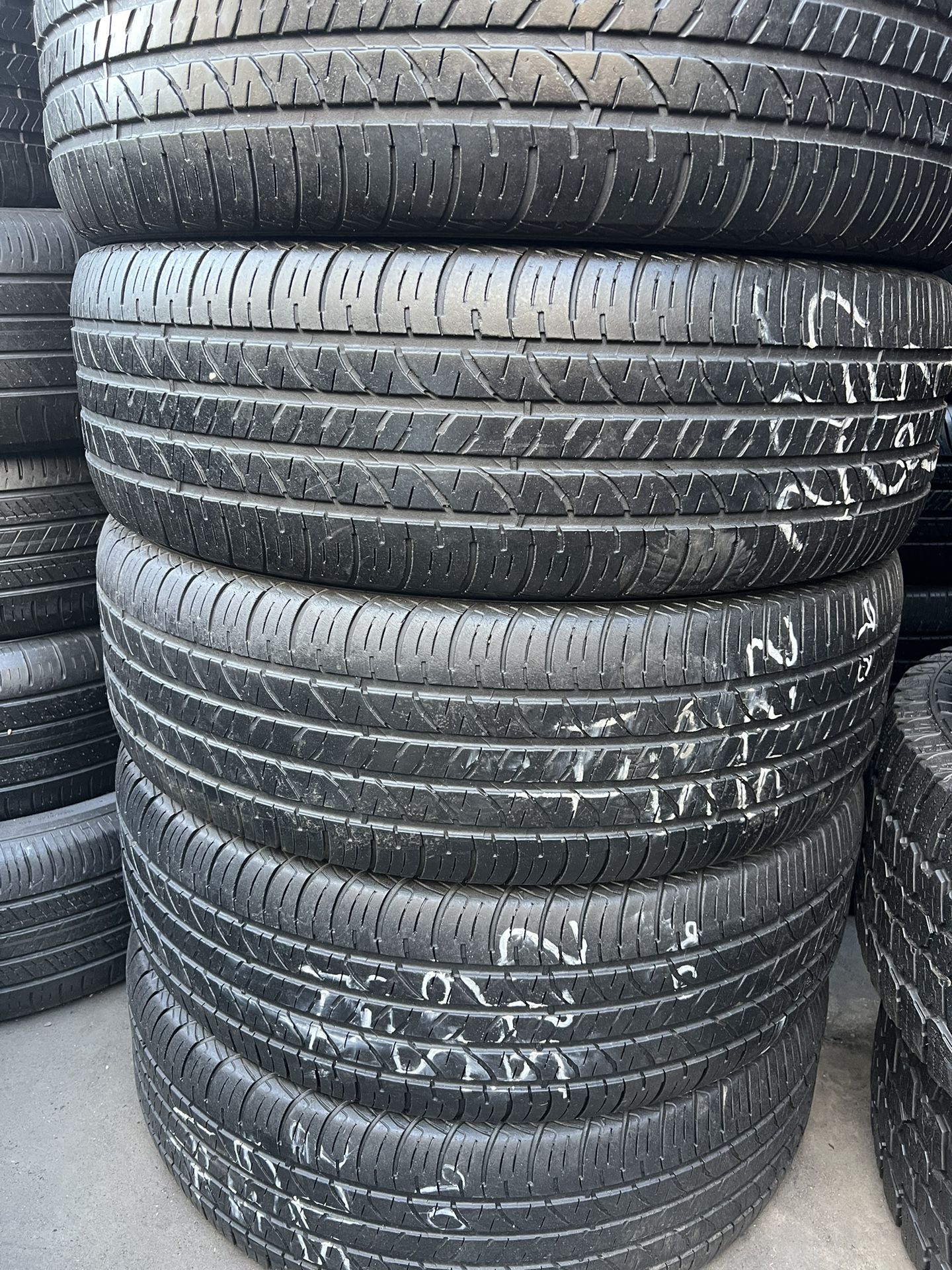 225/65R17 Used Tires 
