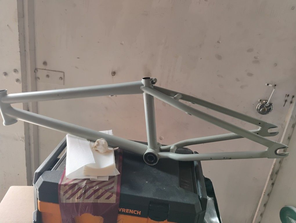 Verde Frame