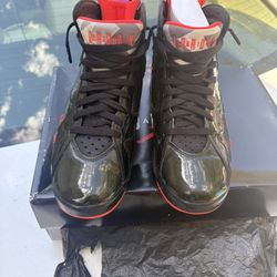 Air Jordan Retro 7 “Black Gloss” 
