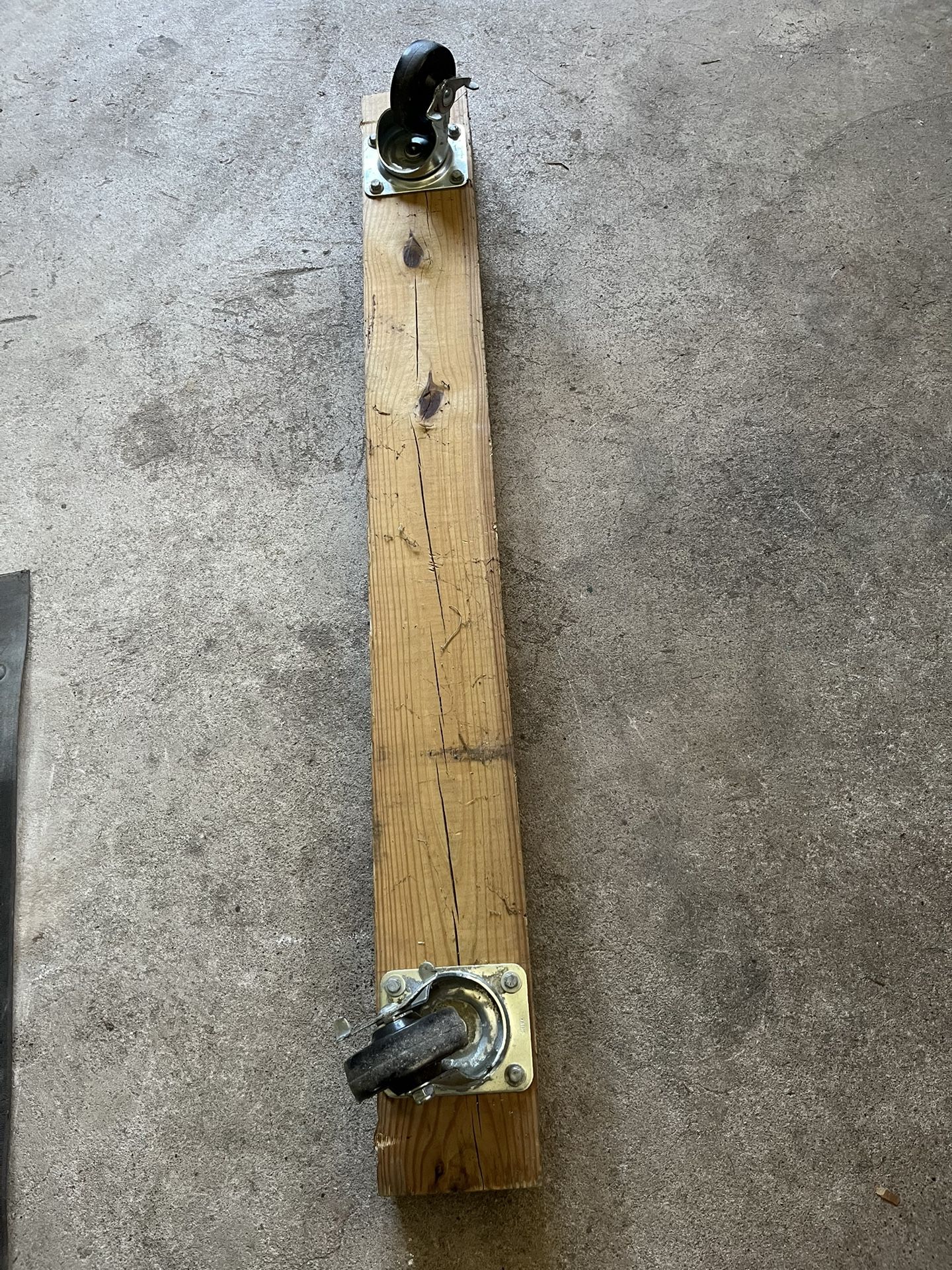 Pressure Treated 4x6 With 2locking Full Swivel Casters