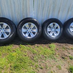 Silverado Factory 17" Aluminum Wheels
