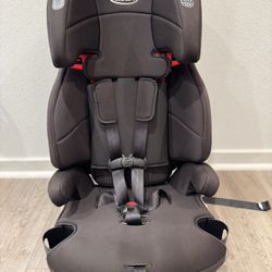 Graco Tranzitions 3 in 1 Harness Booster Seat