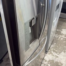 Lg French Door Refrigerator With Door Within Door