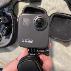 Go Pro Max 1 