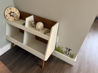 Bookcase Kids