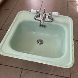 1950s Retro Sink 